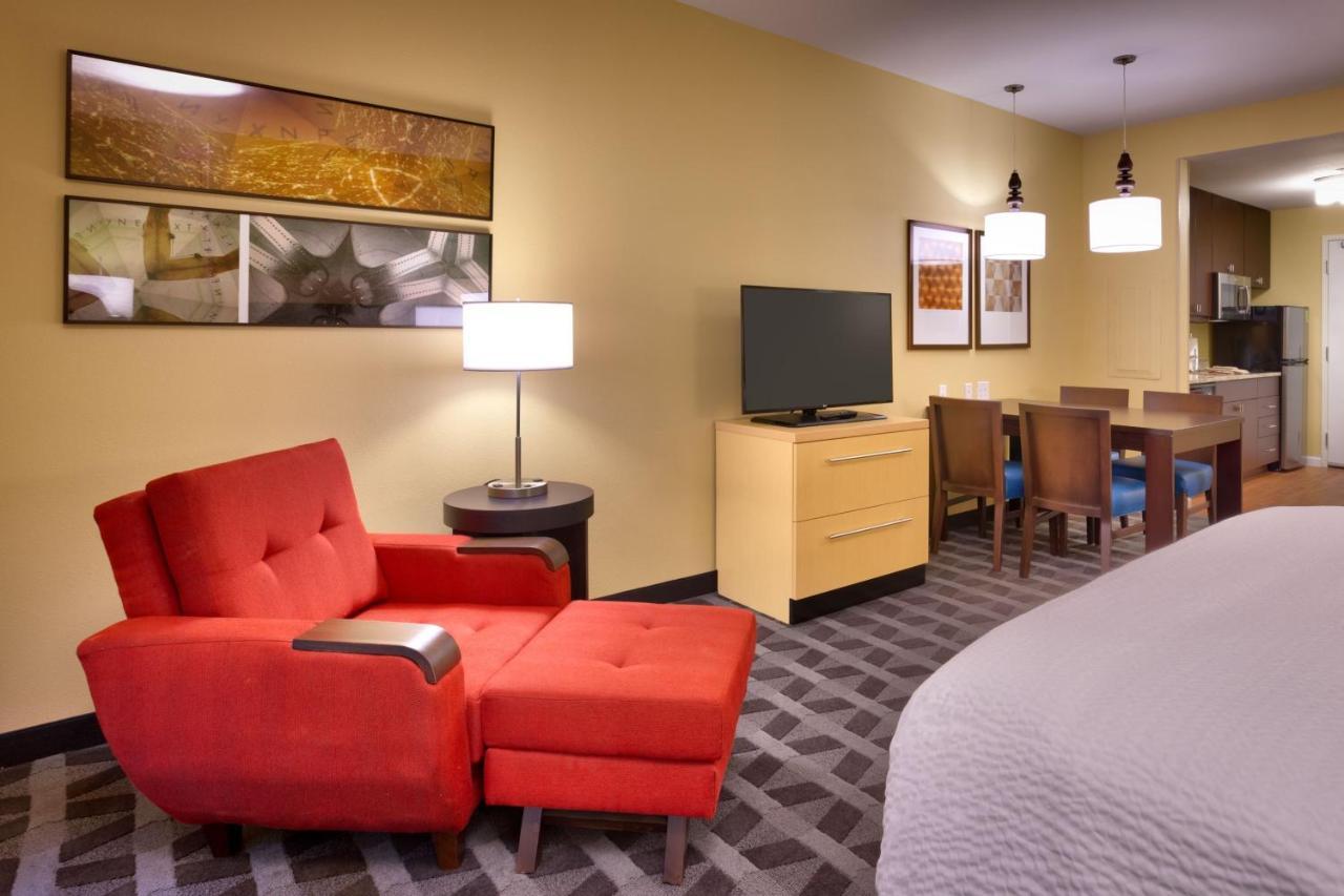 Towneplace Suites By Marriott Dickinson Exterior foto